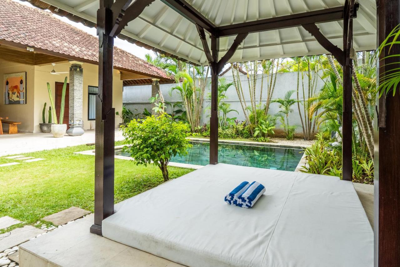 Villa Damai Oasis In The Heart Of Seminyak Exterior foto