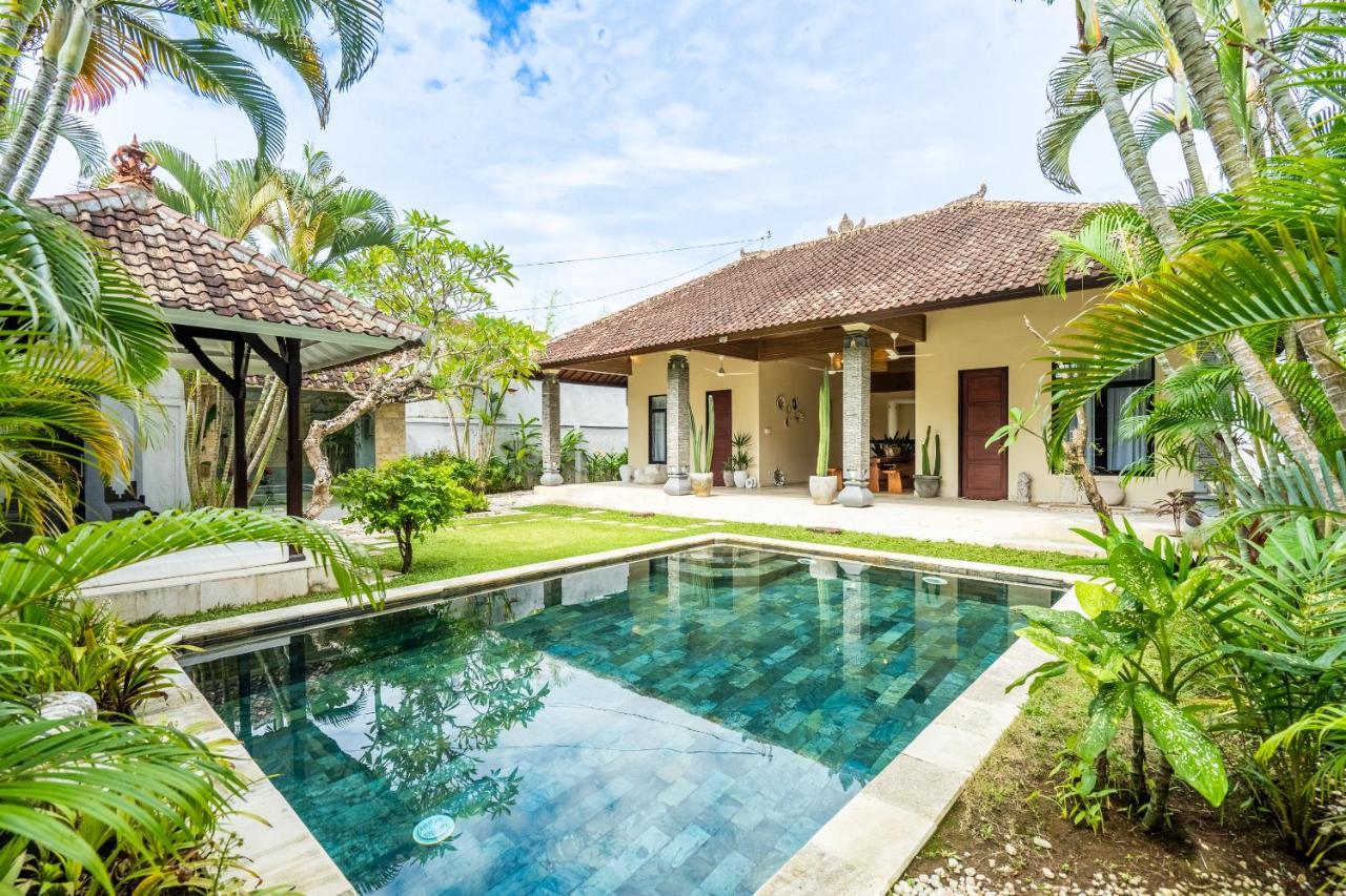 Villa Damai Oasis In The Heart Of Seminyak Exterior foto