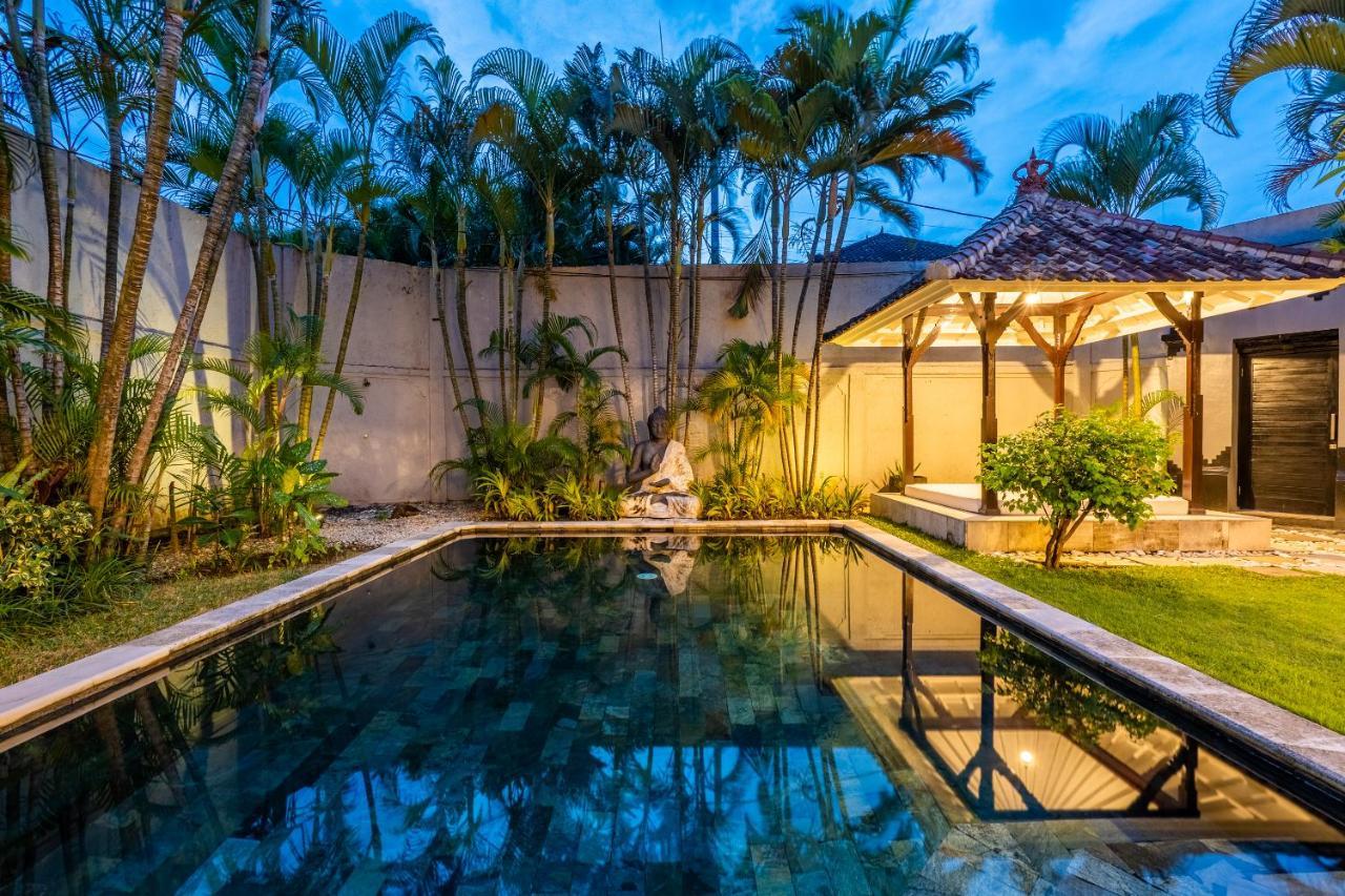 Villa Damai Oasis In The Heart Of Seminyak Exterior foto